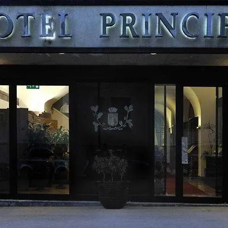 Principe Di Villafranca מלון