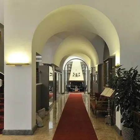 普林奇比迪维拉弗兰卡酒店 4*