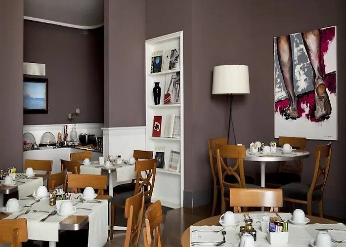 Principe Di Villafranca Hotel